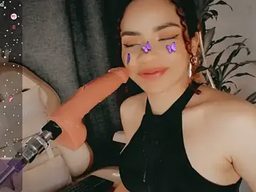 Stripchat Live Sex Cam of Queen_Deepthroat