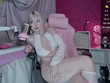 Stripchat Live Sex Cam of berrybaebaby