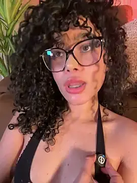 Stripchat Best Webcam of Lianh_Benett