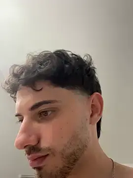 Stripchat Sex Chat of lebaneseking