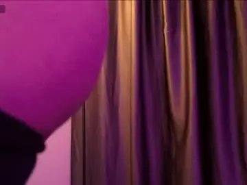 Stripchat Adult Webcam of Yuri_Stars