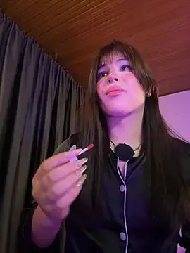 Stripchat Adult Video Chat of Yuri_Stars