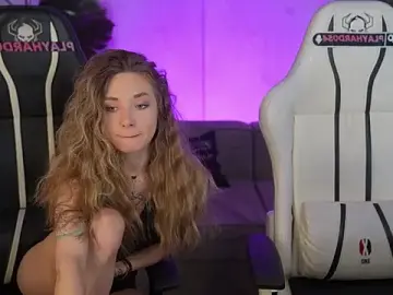 Stripchat Live Sex Cam of Zlata_Sky