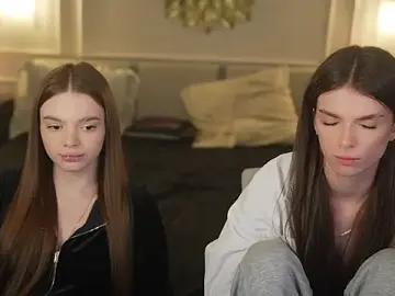 Stripchat Live Sex Cam of Zlata_Sky