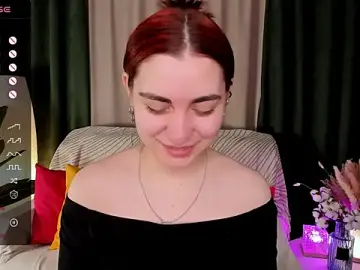 Stripchat Free Porn Cam of hannacheekss_