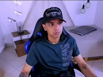 Stripchat Free Porn Cam of Brand_habes