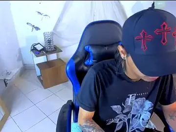 Stripchat Sex Cam of Brand_habes