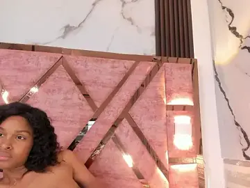 Stripchat Sex Cam of kandy_bronw