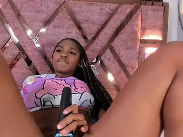 Stripchat Free Porn Cam of kandy_bronw