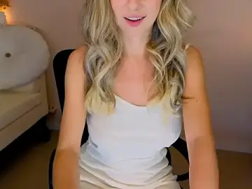 Stripchat Free Porn Cam of Lenamuti25
