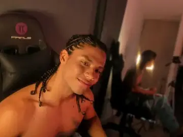 Stripchat Adult Webcam of Lucas_eevans