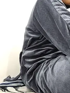 Stripchat Live Sex Cam of Saishaa