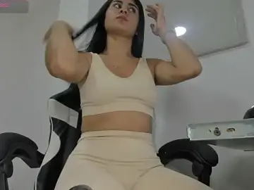 Stripchat Free Live Porn of evelin_leroy