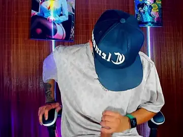 Stripchat Free Porn Cam of Liam_lee