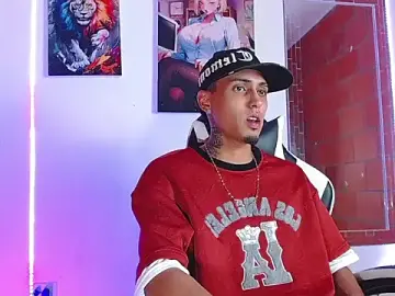 Stripchat Free Live Porn of Liam_lee