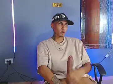 Stripchat Watch Live Sex Cams of Liam_lee