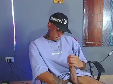 Stripchat Watch Live Sex Cams of Liam_lee