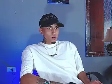 Stripchat Best live sex cam show of Liam_lee