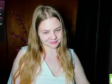 Stripchat Live Sex Cam of AlinaMors