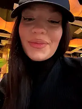 Stripchat Watch Live Sex Cams of ClaraPasssion