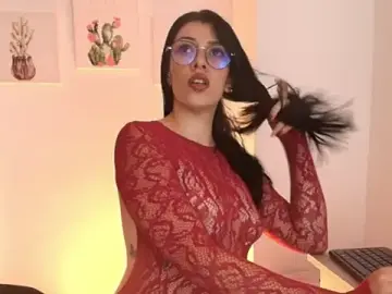 Stripchat Sex Cam of Natalie_Heather