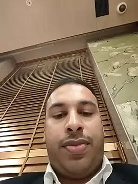 Stripchat Free Porn Cam of vishnuvinod_india