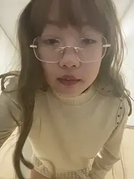 Stripchat Live Sex Cam of yuer_your