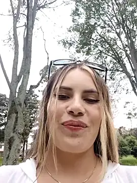 Stripchat Live Sex of Cata_city1106