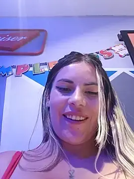 Stripchat Free Live Porn of Cata_city1106