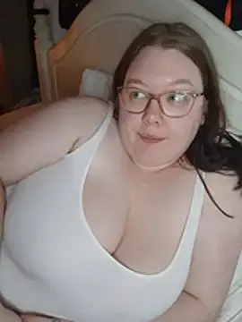 Stripchat Adult Webcams of Sexycurvyemilyy