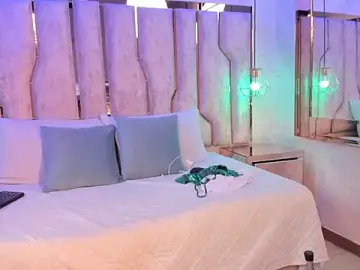 Stripchat Sex Cam of barbara_cambels