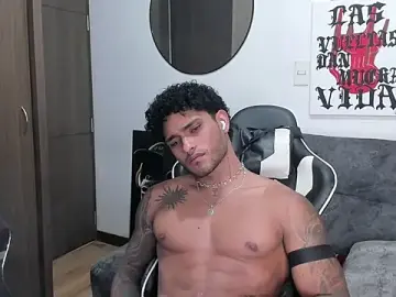 Stripchat Live Sex Cam of Alessandro_Vanni