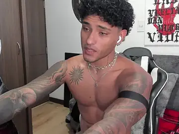 Stripchat Best live sex cam show of Alessandro_Vanni