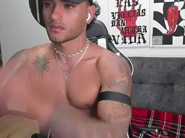Stripchat Watch Live Sex Cams of Alessandro_Vanni