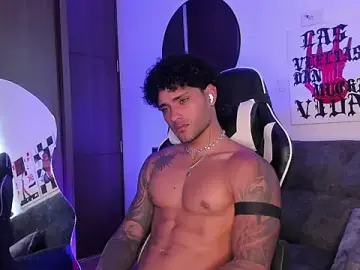 Stripchat Adult Webcam of Alessandro_Vanni