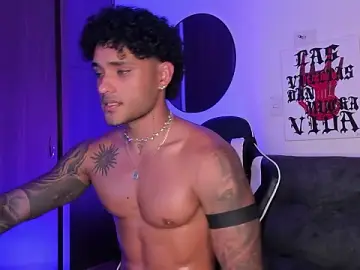 Stripchat Live Porn of Alessandro_Vanni