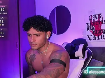 Stripchat Sex Cam of Alessandro_Vanni