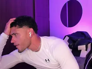 Stripchat Free Live Porn of Alessandro_Vanni