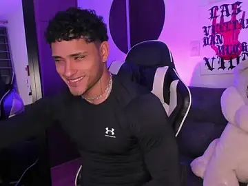 Stripchat Best live sex cam show of Alessandro_Vanni