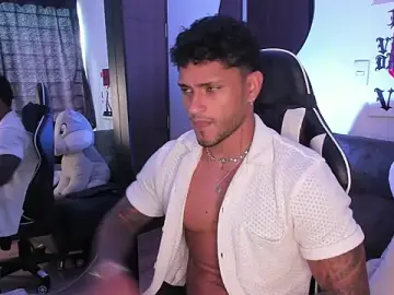 Stripchat Live Sex Cam of Alessandro_Vanni
