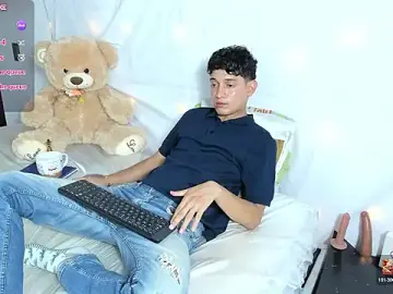Stripchat Live Porn of Benjamin_Buster