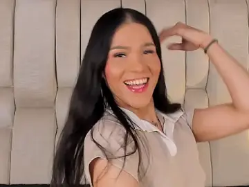 Stripchat Free Porn Cam of Isa_Little_Star