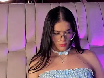 Stripchat Best Webcam of Isa_Little_Star