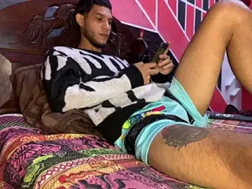 Stripchat Watch Live Sex Cams of tanned_boy