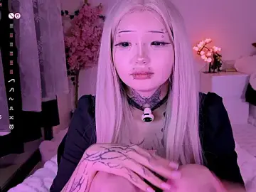 Stripchat Live Sex Cam of Lein_Bone