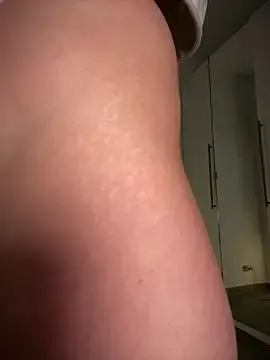 Stripchat Nude Webcam of Ella_Charm