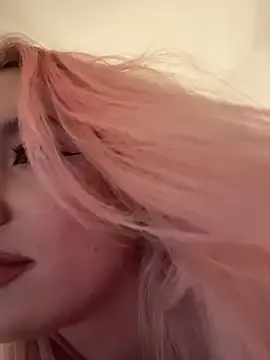 Stripchat Watch Live Sex Cams of Ella_Charm