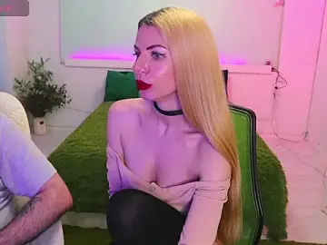 Stripchat Sex Cam of AlisaAleksandr