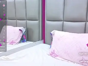 Stripchat Adult Webcams of KRYSSTARITTER4