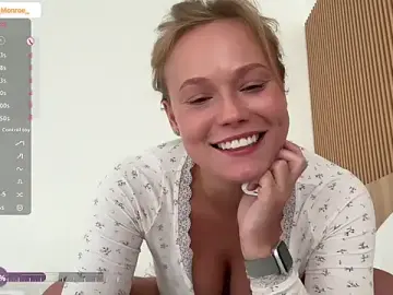 Stripchat Adult Webcam of _Stefanie_Collins_